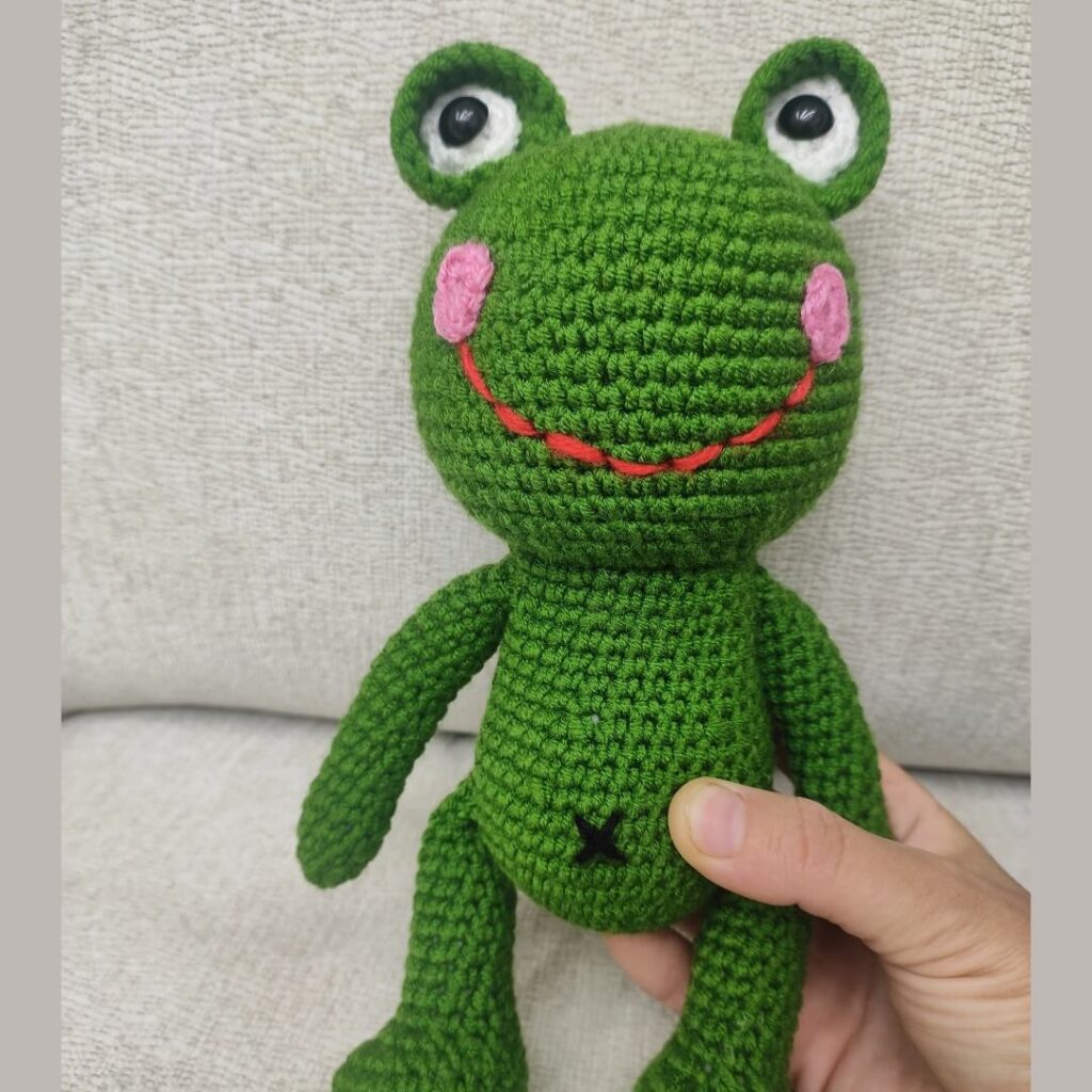 دمية ضفدع كروشيه - سنارة